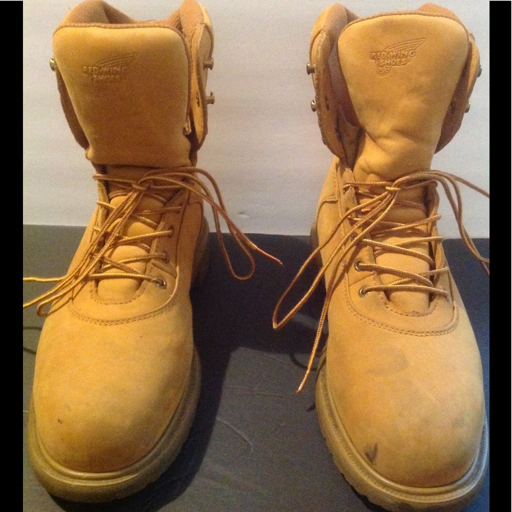 Men's Red Wing thinsulate steel toe boots